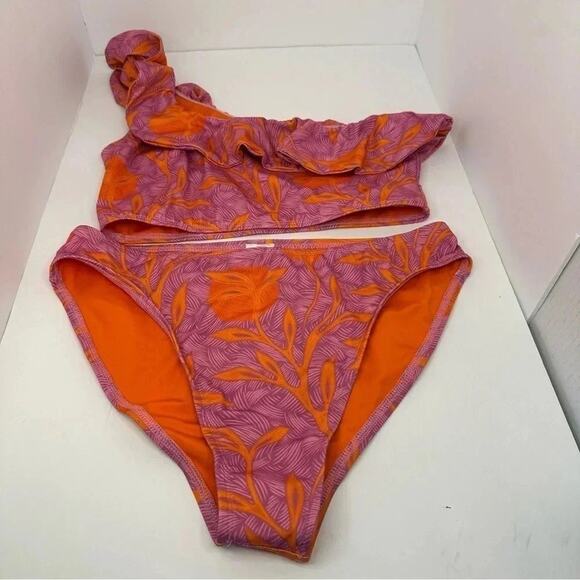 Liberty & Justice The Etu Bikini Ruffle top & bottom top is XL bottom XXL - Picture 5 of 7